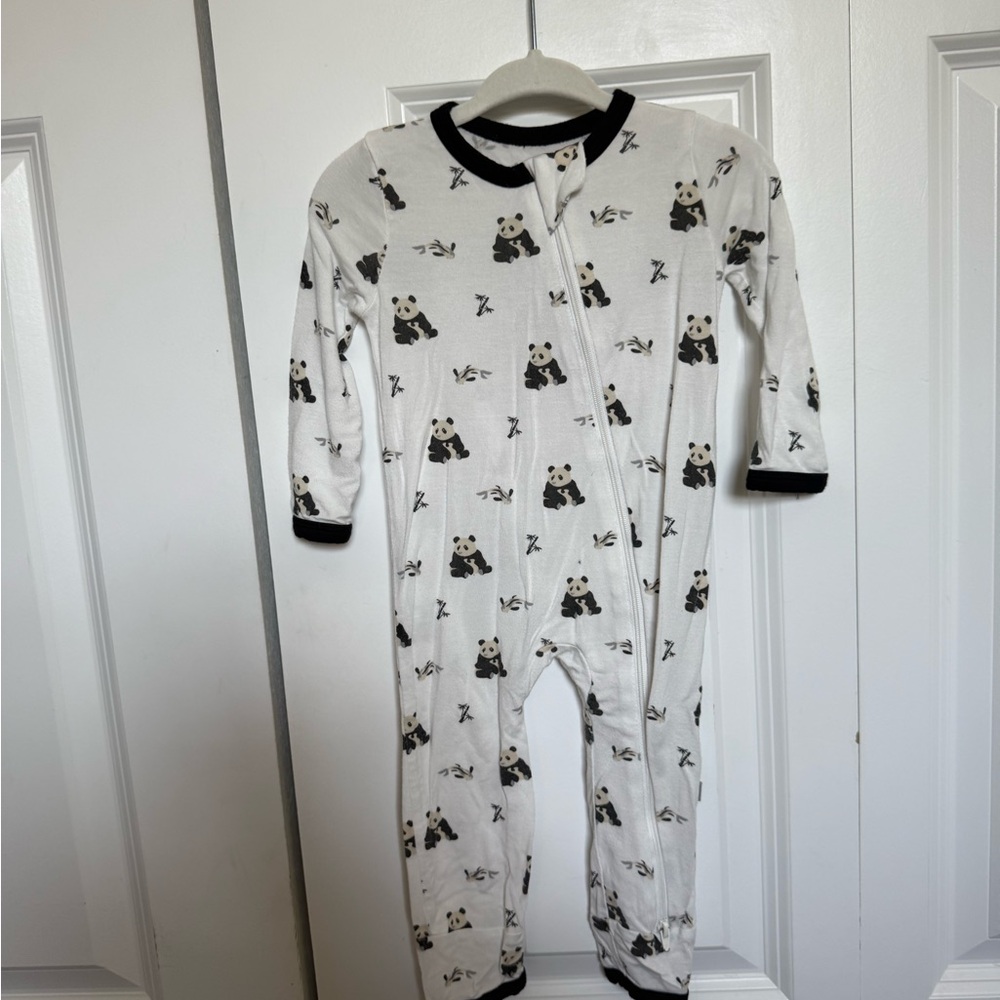 Kyte BABY Panda Print Footie in Black and White